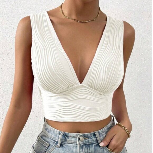 Plunging Neck Crop Tank Top Black - Picture 3 of 10